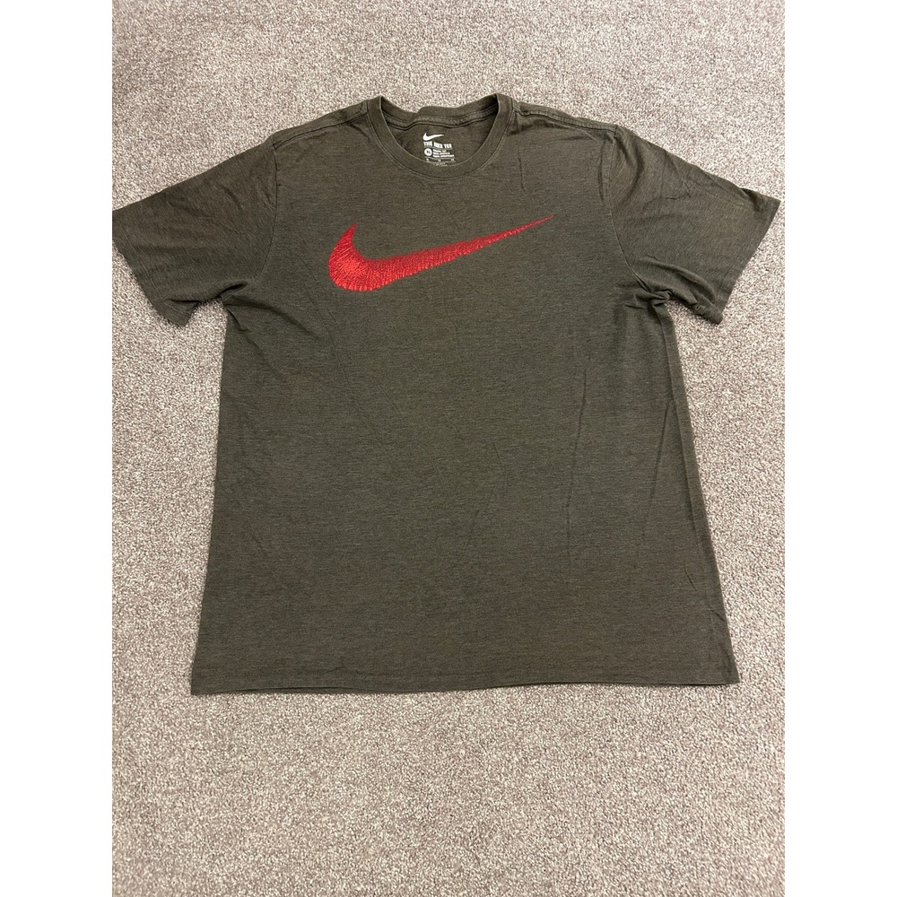 Nike T-Shirt Mens XL Olive‎ Green Excellent Embroidered Red Swoosh Athletic Cut
